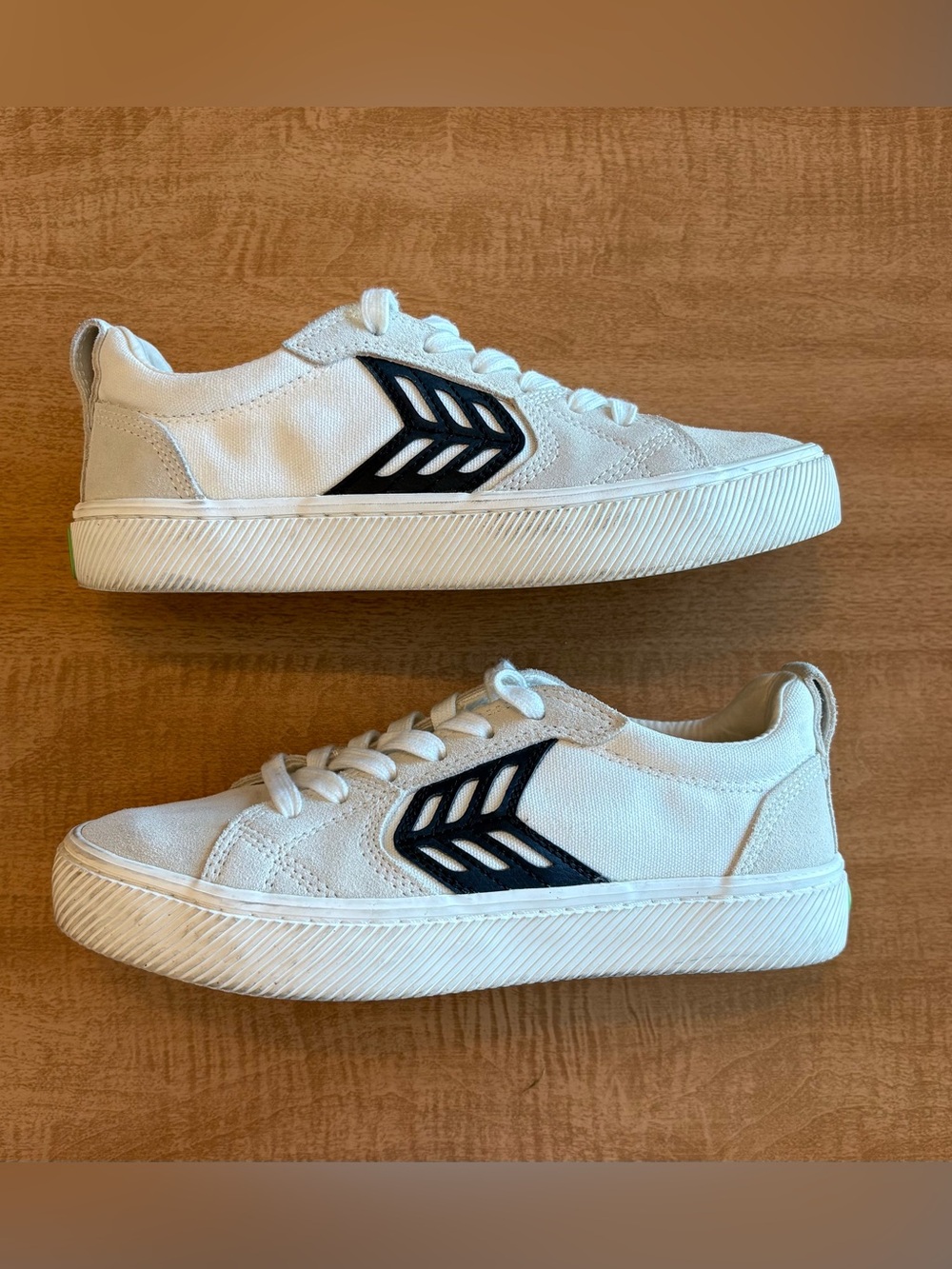 Cariuma Pro Low-Top Black and White Sneakers